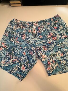 crown & ivy Blue Tropical Print Men's Athletic Shorts